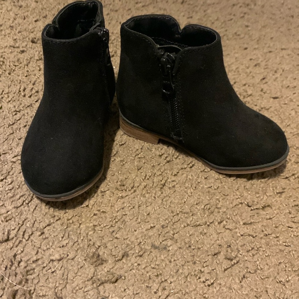 Baby girl booties